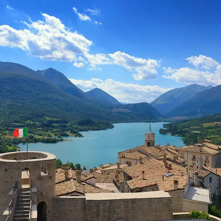 Holidays A - Natura, Relax E Benessere Nel Parco D'abruzzo Hotel