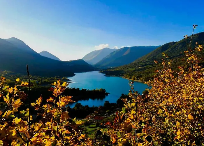 Holidays A - Natura, Relax E Benessere Nel Parco D'abruzzo 호텔 3*