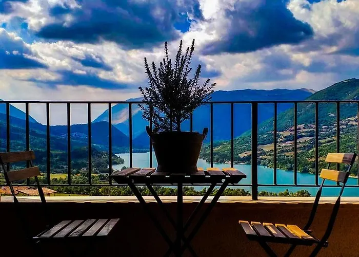 호텔 Holidays A - Natura, Relax E Benessere Nel Parco D'abruzzo 3*